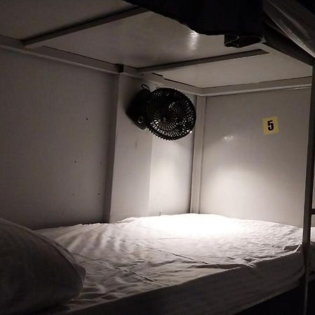 Saffron Dormitory Goregaon East 뭄바이 외부 사진